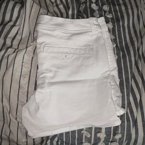 American Eagle White khaki Shorts